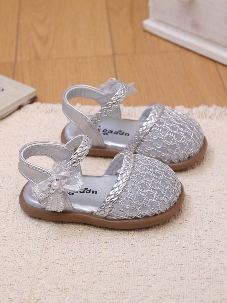 1 Đôi Giày Tập Đi Công Chúa Dễ Thương Cho Bé Gái, Sandal Nhỏ Thoáng Khí Bằng Lưới, Đế Mềm, Thời Trang, Đa Năng, Sandal Nửa Chân Chống Trượt, Giày Đi Biển Du Lịch Thường Ngày, Sandal Dệt Kiểu La Mã, Thích Hợp Cho Mùa Hè - Bạc - Xem 1