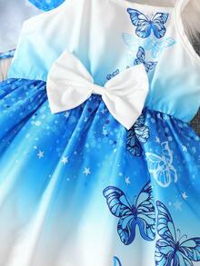 Set de 2 piezas de vestido casual de verano para niñas, que incluye un cárdigan de manga corta con estampado de moda y un vestido de tirantes con estampado de mariposa. Este conjunto de 2 piezas es un regalo perfecto para cumpleaños o festividades de niños, adecuado para uso al aire libre. - Azul - Ver 5