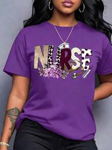 Camiseta de Mujer con Estampado de Enfermera - Diseño Temático, Manga Corta, Cuello Redondo, Corte Holgado, Transpirable y Lavable a Máquina, en un Brillante Azul Turquesa con Patrones de Estetoscopio y Jeringa, un Divertido Atuendo de Enfermería Adecuado para Uso Casual en Primavera, Verano y Otoño, Ideal para el Día de la Enfermera y Ropa de Trabajo Diaria. - Morado - Ver 4