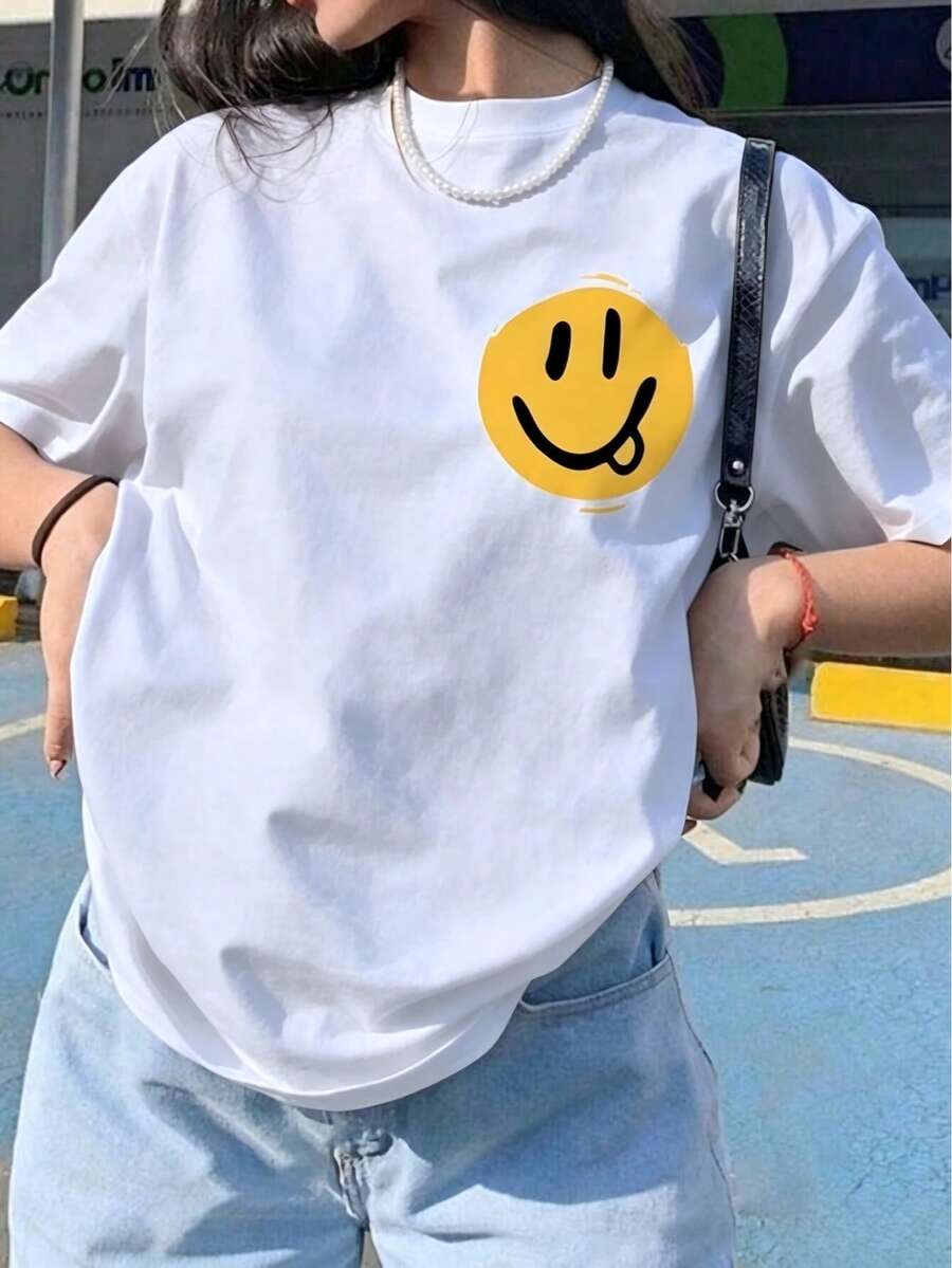 Loose-Fitting And Fun With A Face Print T Shirt - Comfortable And Stylish Everyday Clothing - Very Suitable For Young People And Adults. - 白色 - 查看 1