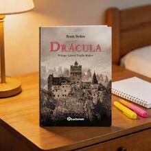 Dracula - Single Book - View 2