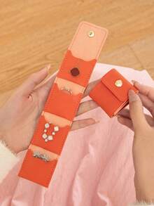 MIYIN Túi đựng trang sức mini thời trang du lịch, thiết kế nhiều ngăn, túi đựng trang sức tối giản màu trơn chống trầy xước dành cho bông tai, vòng tay, dây chuyền, nhẫn, túi cuộn đựng trang sức mini du lịch có nút bấm, chất liệu da PU, túi đựng trang sức di động sáng tạo, túi quà tặng bông tai, túi đựng đồ du lịch, vật dụng cần thiết khi đi du lịch, phụ kiện nữ, đồ dùng du lịch, vật dụng cần thiết cho kỳ nghỉ - Nhiều màu - Xem 15
