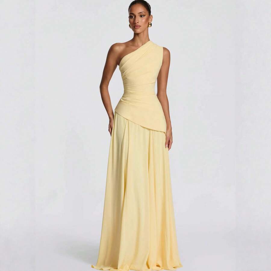 2026 Women's Asymmetrical Shoulder Pleated Waist-Cinching Long Dress Chiffon Spliced A-Line Flared Skirt - Màu vàng - Xem 1
