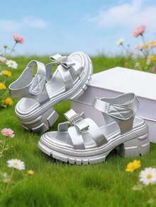1 đôi sandal cao gót tối giản cho bé gái, giày đi biển thường ngày đa năng cho mùa hè. - Bạc - Xem 4