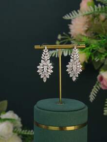 Bộ trang sức mặt dây chuyền hình học sang trọng mạ vàng trắng 5 món, đính đá Cubic Zirconia trắng thủ công, bao gồm dây chuyền, vòng tay, bông tai và nhẫn, thích hợp để đeo hàng ngày và làm quà tặng đám cưới, kỷ niệm ngày cưới (Đi kèm hộp quà vàng cao cấp). - Bộ mặt dây chuyền hình học - Xem 7