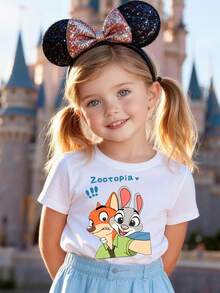 A Cute, Fresh, And Stylish Disney Baby Round Neck T-Shirt Featuring Zootopia Nick And Judy Designs. It Is An Ideal Choice For Daily Dressing, Holiday Leisure, Outdoor Exploration, Campus Life, And Shopping Trips. As A Must-Have Item For Summer, It Is Also An Excellent Disney Gift For Girls And Boys. - trắng - Xem 3