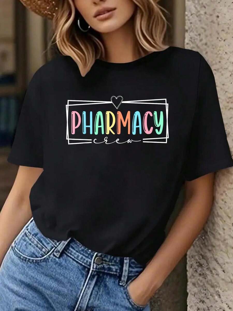 Women's Pharmacy Technician Team T-Shirt - Black Crew Neck Short Sleeve T-Shirt With Colorful Lettering And Heart Design, Medium Stretch, Machine Washable Spring Summer Top, Gifts For Pharmacy Technicians - 黑色 - 查看 1