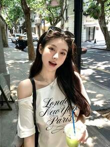 女款露肩短袖T恤，常規長度，聚酯纖維面料，高彈性，時尚奢華休閒上衣，夏季白色 - 白色 - 查看 14