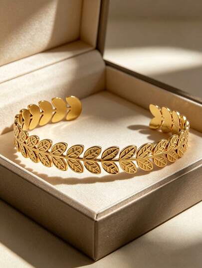 Pulsera de acero inoxidable de alta calidad chapada en oro de 18K para mujeres. Duradera, adecuada para uso diario, fiestas, festivales, cumpleaños, bodas, Día de San Valentín, también como regalo para el Día de la Madre