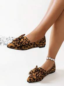Vintage Leopard Print Bow Shoes, Pointed Toe Slip-On Loafers, Unique Design Casual Shoes, Fashion - Leopard - View 2