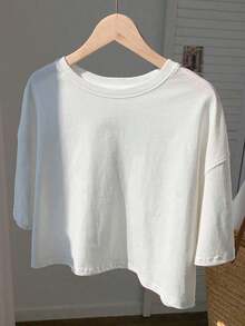 Off-The-Shoulder Cropped T-Shirt - White - View 3