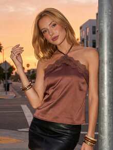 Camisetas sin mangas para mujer con cuello halter, ribete de encaje, chaleco de satén de verano para vacaciones diarias en la playa. - Marrón oscuro - Ver 2