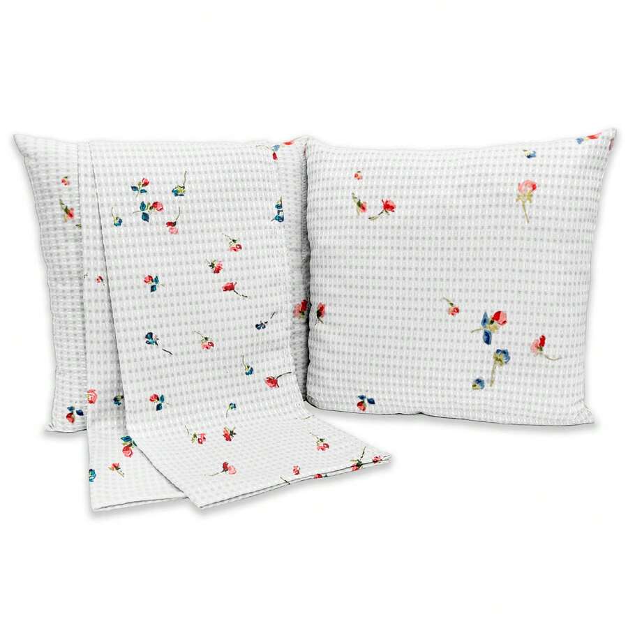 Bed Runner Set With 3 Piqué Pillow Covers. - Delicate - View 1