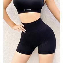 Women's Yoga Shorts Wrinkled Pants High Waist Three-Quarter Seamless Tight Elastic Peach Hip Sports Fitness Shorts - Black - View 8