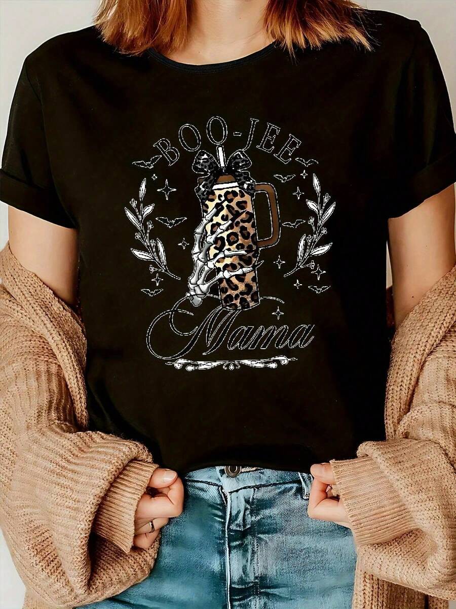 1pc Wo Boo Jee Mama camiseta gráfica diseño de taza de impresión de leopardo con estrellas hojas suave cuello de tripulación camiseta ligera casual para primavera verano caída camiseta cotidiana impresión juguetona camiseta ligera