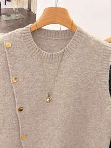 1 pieza Chaleco sin mangas de punto de unicolor con cuello redondo corto, diseño asimétrico con botones, accesorio de moda, chaleco versátil de punto para el verano - Caqui - Ver 4