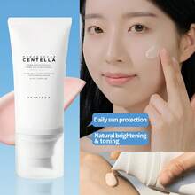 SKIN1004 高功效美白防曬霜，積雪草亮白修護防曬霜，1瓶50ml SPF50+ PA++++，植物萃取溫和配方，輕盈透氣，適合日常通勤與戶外全身防曬 - 積雪草煥白修顏防曬乳50ml - 查看 7