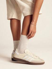 Off White / Cloud White / Beige