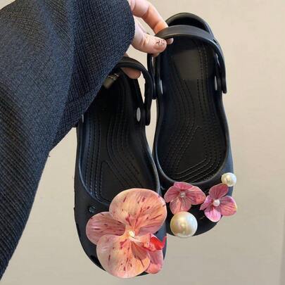 5pcs Women's Crock Ballet Flat Charms, Flower Crystal Faux Pearl Cute Shoe Decorations, Suitable For Beach Bags, Ballet Flats Fashion Accessories, Sparkling Embellishments For Every Step, Lovely Summer Daily Wear Shoe Clips, Creative Gifts For Birthday, Christmas, Valentine's Day, Halloween