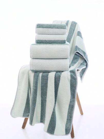 1/2 stuks koraalvlies absorberende, sneldrogende, gestreepte badhanddoek/gezichtshanddoek, zachte, sneldrogende handdoek, strandhanddoek, superabsorberende microvezel, geschikt voor badkamer, hotel, sportschool, reizen, cadeau, salon, sport, outdoor, strand, school, reisaccessoires, huishoudelijke benodigdheden.