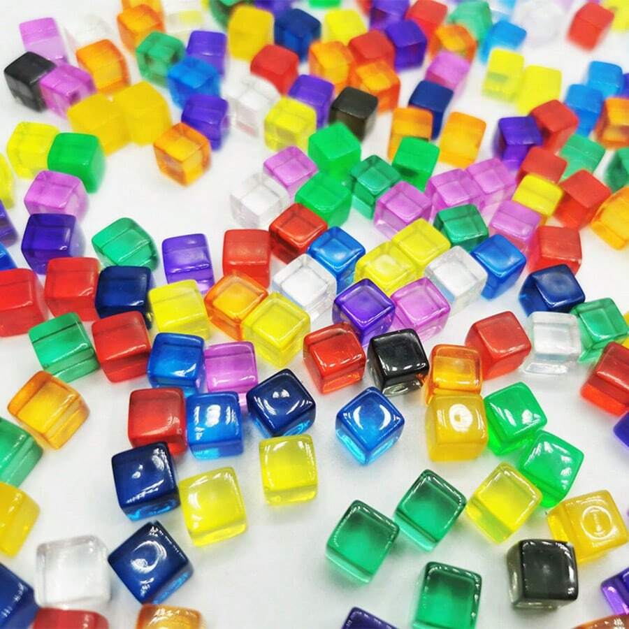 100個透明彩色壓克力方塊 多色壓克力方塊棋子 8mm D&D 桌上遊戲棋子 奇幻RPG棋子 透明骰子遊戲骰子 乾/濕擦可擦拭彩色空白方塊 桌上RPG完美適用