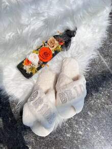 1 Pair Women's Diamond & Pearl "BRIDE" Decor Criss-Cross Fluffy Slip-On Slippers, Beige, Open Toe Flat Slides, Suitable For Bridal, Engagement, Wedding Party, Comfortable Fur Slippers - Beige - View 5