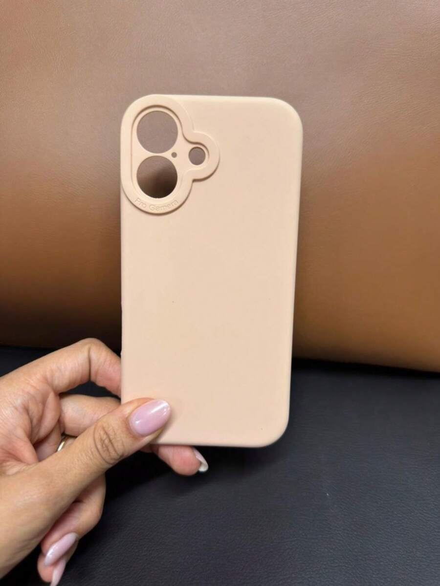 Capa Para Celular IP 16 De Silicone Aveludada Premium Câmera Fechada Alto Relevo Capinha Protetora Com Maça