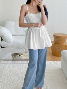 Korean Style Sweet Girl White Lace Camisole, Fitted Waist, A-Line Silhouette, Short Sleeveless Top - White - View 3
