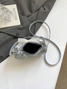 Tas selempang yang lucu dan serbaguna dengan pita dan resleting nilon berhiaskan mutiara, cocok untuk penggunaan sehari-hari. Dengan desain resleting dan tali bahu yang dapat disesuaikan, cocok untuk sekolah dan bepergian, dapat dengan mudah memuat kebutuhan sehari-hari. Barang multifungsi ini modis dan serbaguna, cocok untuk berbagai gaya dan kesempatan, dengan kemampuan adaptasi gaya yang kuat. - Biru - View 7