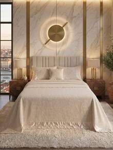 Esta colcha de unicolor, diseñada en un tamaño king grande, cubre completamente tu cama mientras ofrece comodidad y elegancia con su textura perfecta y una sensación ultra suave. - Beis - Ver 1