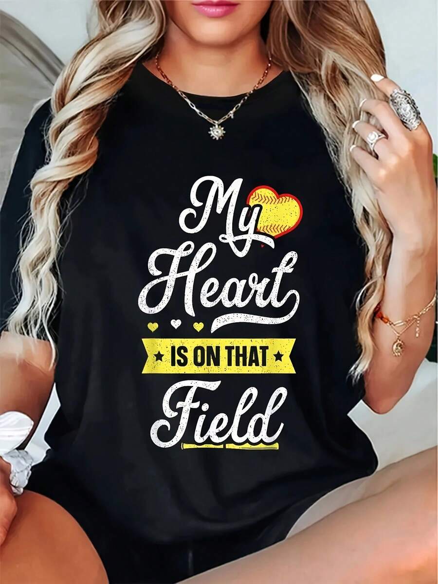Women'S My Heart Is On That Field Baseball Graphic T-Shirt - Black Casual Short Sleeve Tee Featuring A Heart & Stars Design, Ideal For Spring And Summer, Everyday Wear, And Gift Ideas, Casual Style With A Fun Design And Comfortable Fit - 黑色 - 查看 1