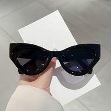 She Can'see Without Her Glasses. 1 Pair Of Women's Retro-Eye Glasses - Light Blue Wide Round Frame, Non-Prescription,, Metal Hinges, Lightweight Material, Suitable Daily Wear And Computer Use, Fashionable Style - 深藍色漸層綠灰 - 查看 8