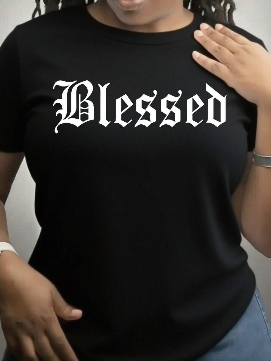 Plus Size - Plus Size - Oversized Women'S Graphic Tee - A Relaxed-Fit, Short-Sleeve Round-Neck Top That'S Machine Washable And Perfect for Year-Round Comfort. Features Durable Prints with Themes for Christmas And Valentine'S Day