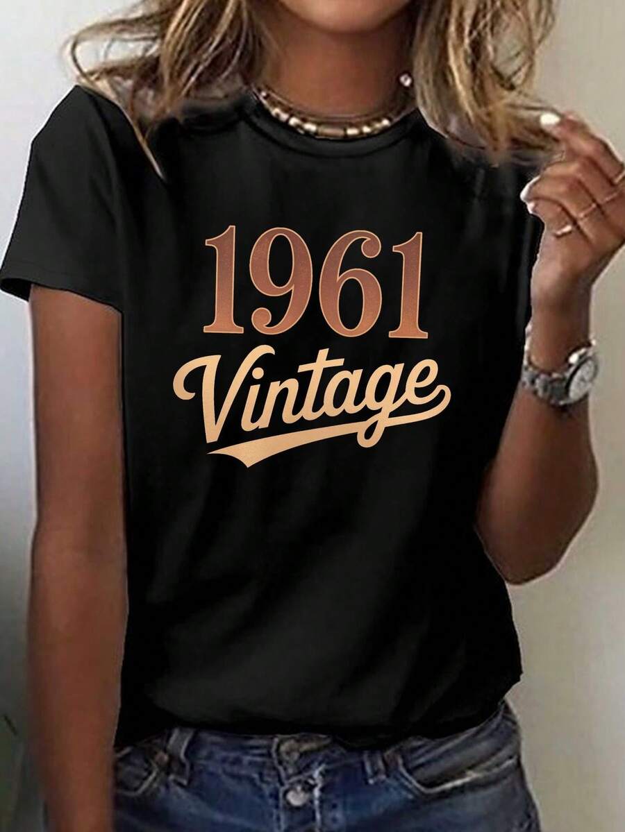 1961 Vintage Cursive tipografía impresión camiseta, manga corta cuello de la tripulación top casual para verano y primavera, ropa de mujer