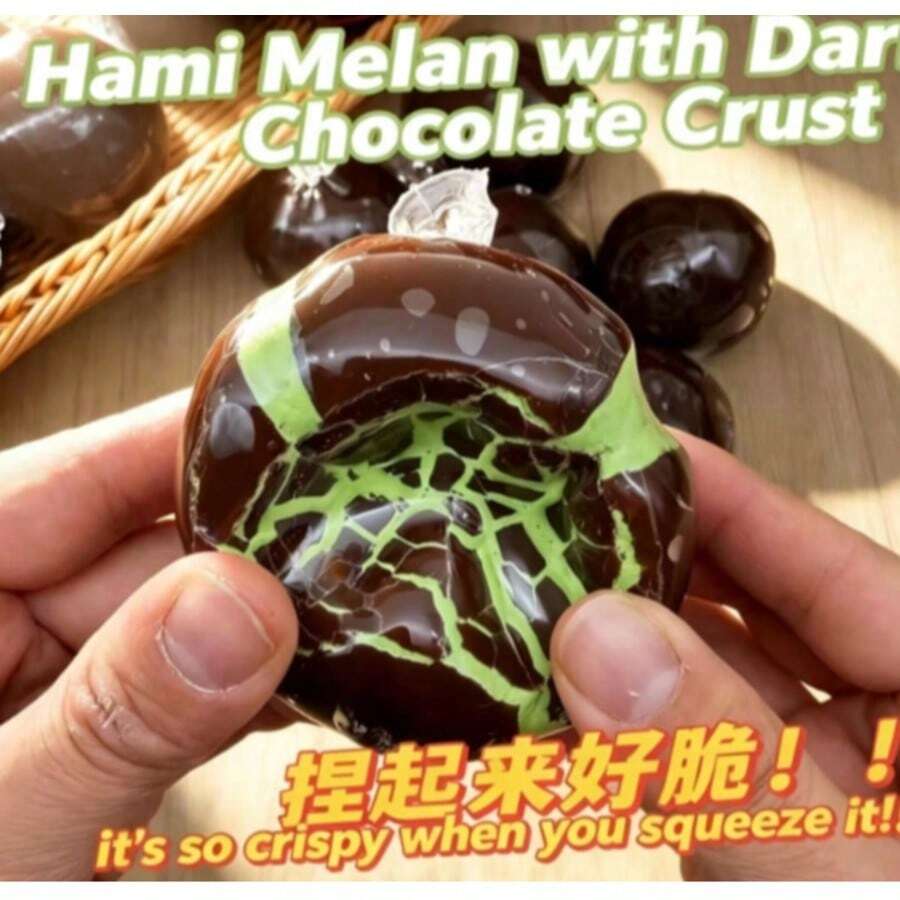 1个酥脆挤压球减压玩具，手指玩具，缓解压力，复活节玩具，挤压玩具，减压玩具，缓解焦虑和放松，派对礼物，小礼品袋填充物，生日礼物，挤压减压玩具，金字塔形减压挤压玩具