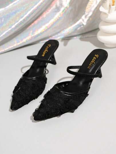Sandalias de mujer 2026 Moda Nueva Punta Puntiaguda Tacón de Aguja Mule, Material de Encaje de Malla Floral Negro y Blanco, Diseño de Correa Trasera de Una Sola Correa, Estilo Elegante y Maduro, Versátil para Primavera/Verano, Adecuado para Citas, Fiestas, Galas, Viajes, Zapatos Elegantes Multiocasión