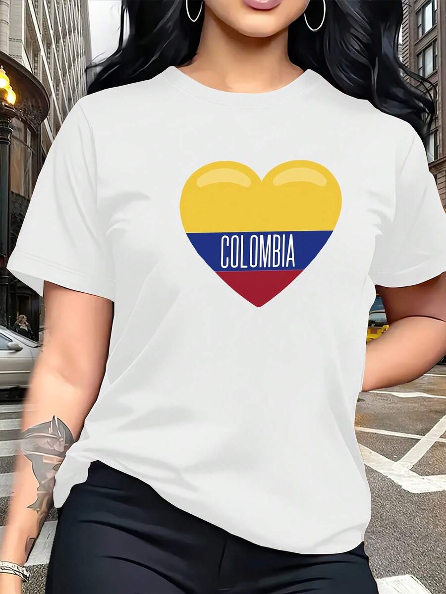 A Crew Neck T-Shirt With A Minimalist Design Featuring The Colors Of The Colombian Flag And A Colorful Heart, Printed With The Word 'COLOMBIA'. It's Perfect For Those Seeking A Personalized And Natural Style, Ideal For Casual Outings. - 白色 - 查看 1