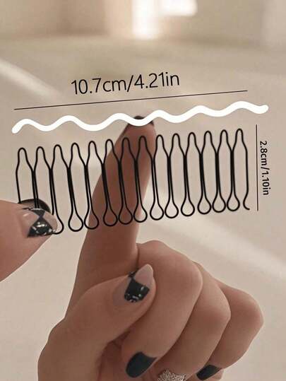 1/4pcs Wave Hair Clips, Elegant Alloy Hollow Oval Hair Styling Tools, Suitable For Creating Smooth Hairstyles. In Solid Color, Suitable For People Aged 14 And Above.