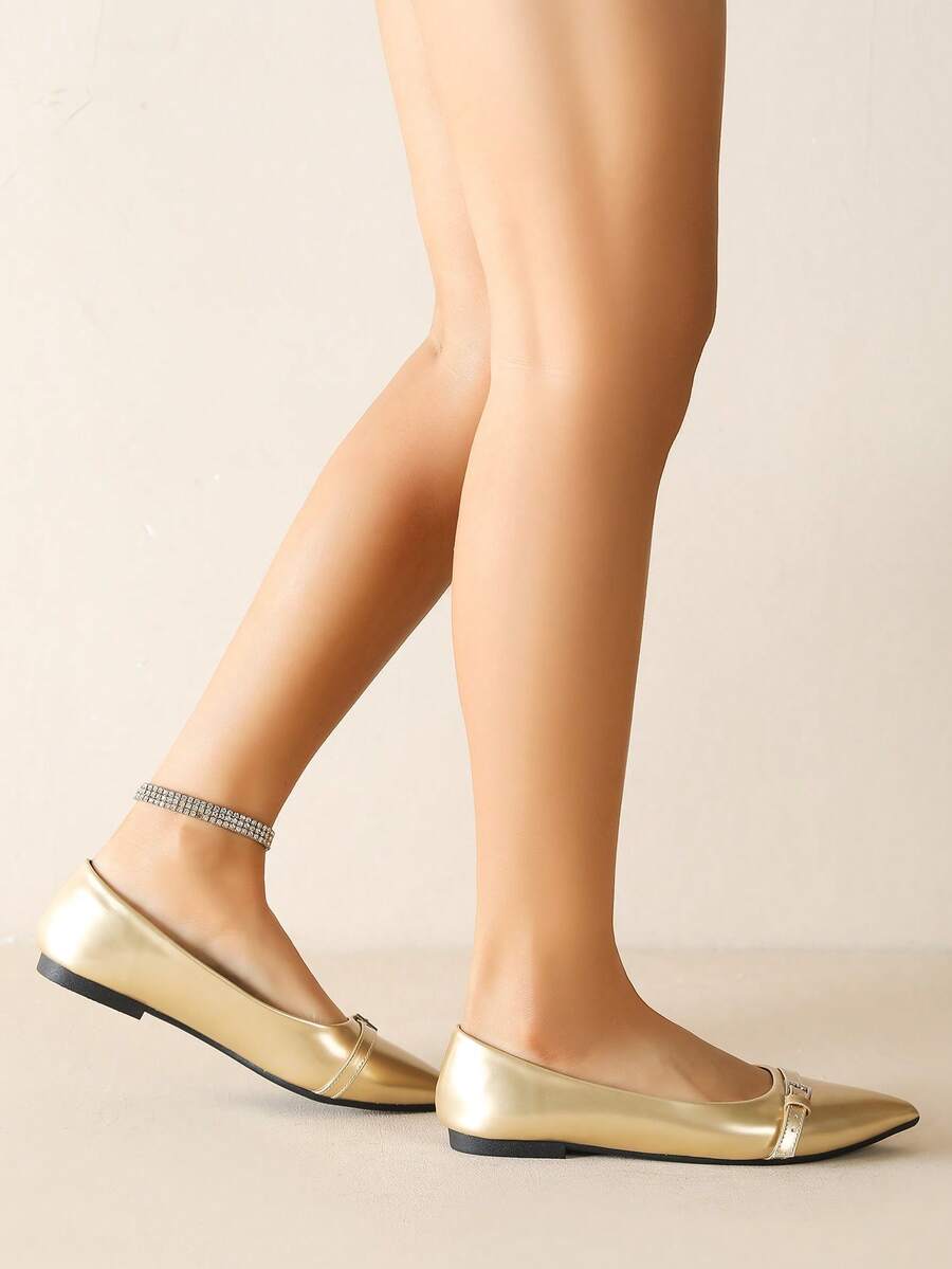 JiaYunNvXie 2025 Spring/Autumn New Lacquered Leather Mary Jane Shoes, Metal Chain Pointed Toe Slip-On Shoes For Women, Plus Size