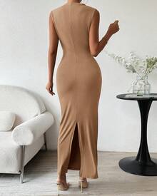 2026 Summer Women Ruched Bodycon Maxi Dress Sleeveless Lightweight Side Slit Elegant Cocktail Wedding Guest Formal Party Long Dress - 深卡其色 - 查看 4