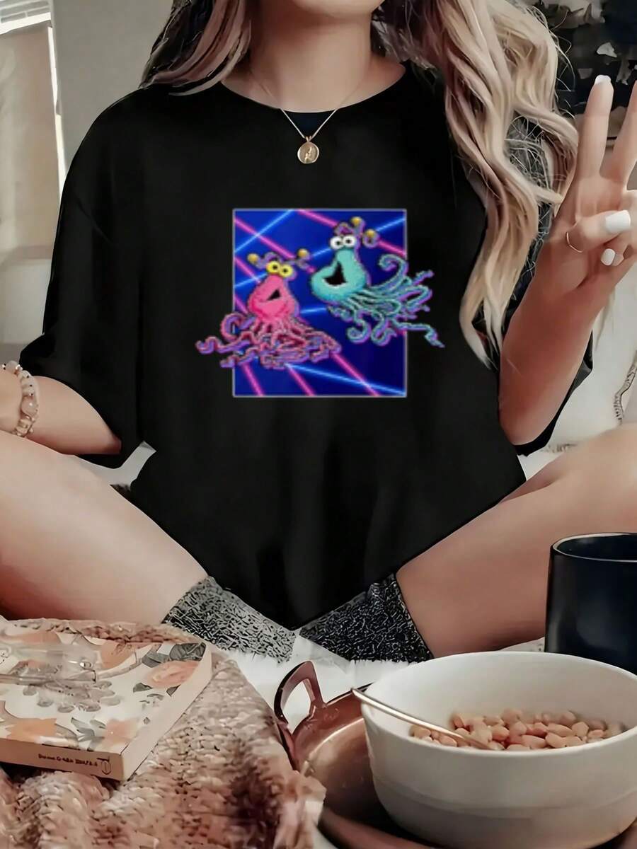 Women's Colorful Cartoon Octopus Graphic T-Shirt - Black Tee With Pink And Blue Octopuses On A Vibrant Blue Background - Stylish Casual Wear For Summer And Everyday Outings - 黑色 - 查看 1