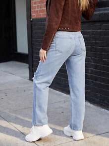 Jeans de mezclilla azul claro rotos para mujer, estilo casual, corte cónico con bolsillos, cierre de cremallera y ligero estiramiento. - Azul - Ver 4