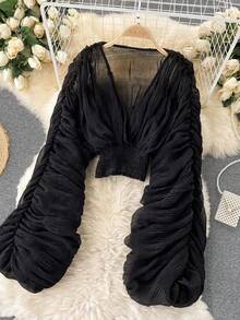 Blusa de gasa drapeada Sexy para mujer, Tops cortos elegantes de manga larga abombada con cuello en V, camisas ajustadas de fiesta para mujer, nueva moda 2022 - Negro - Ver 4