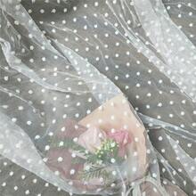 Tecido de tule branco elegante com estampa de bolinhas, tule macio e transparente com padrão de bolinhas, tecido chiffon leve e respirável, adequado para vestidos de noiva, véus, saias, artesanato, acessórios de cabelo e projetos de costura. - 1 - Ver 16