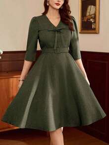 Vestido midi retro verde oliva, elegante y clásico con cintura definida y lazos - Verde militar - Ver 3