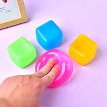 Khối lập phương giảm căng thẳng - Được làm từ chất liệu siêu bền, giúp giảm lo âu hiệu quả, giữ nguyên hình dạng khối lập phương, thích hợp làm phần thưởng, quà tặng trong các bữa tiệc, quà tặng ngày lễ. - Nhiều màu - Xem 6