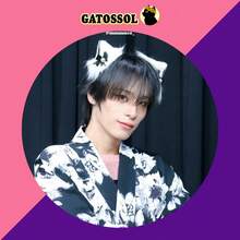 XL O V - Buttons 4.5 Cm - IDOL - KOREAN - K-POP GEEK NERD BROOCH PIN Bottom/Button - Button - Brooch Pin - Buttons - Button - Pin - Button - 17- Single Button - View 1