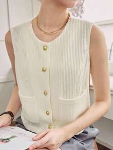 Chaleco sin mangas estilo tweed para mujer, color beige sólido, cuello redondo y botones dorados, diseño ajustado y bolsillos frontales, estilo retro casual, ideal para otoño, uso diario, salidas informales y combinaciones versátiles - Beis - Ver 3