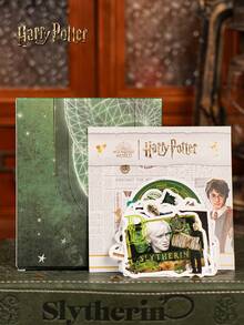 Harry Potter 哈利波特蛇年主题礼盒套装，内含金属书签盲盒、笔记本、铁皮徽章、金属徽章、纸质书签、钥匙扣等精美周边礼品系列，马尔福周边绿色盲盒，适合青少年及成人，哈利波特粉丝组合礼品，节日礼物，生日礼物 - 彩色 - 查看 8