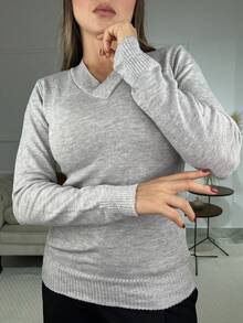 Women's Basic Long-Sleeved V-Neck Knit Sweater For Cold Weather - Grey - View 4